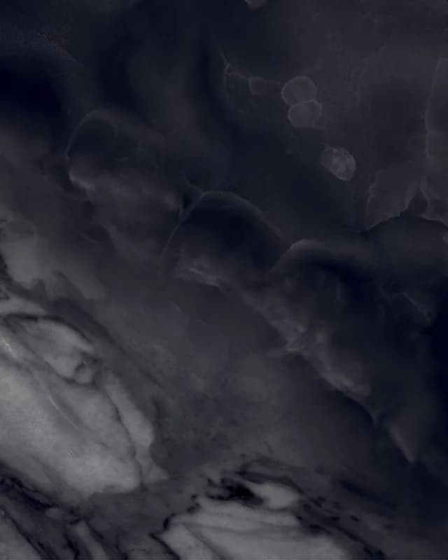 Prisma Onyx — Varmora tile